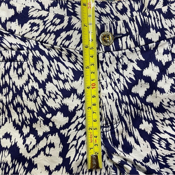 Lilly Pulitzer Kelly Stretch Short Bright Navy Pineapple Party Size 4 Beach - Picture 5 of 7